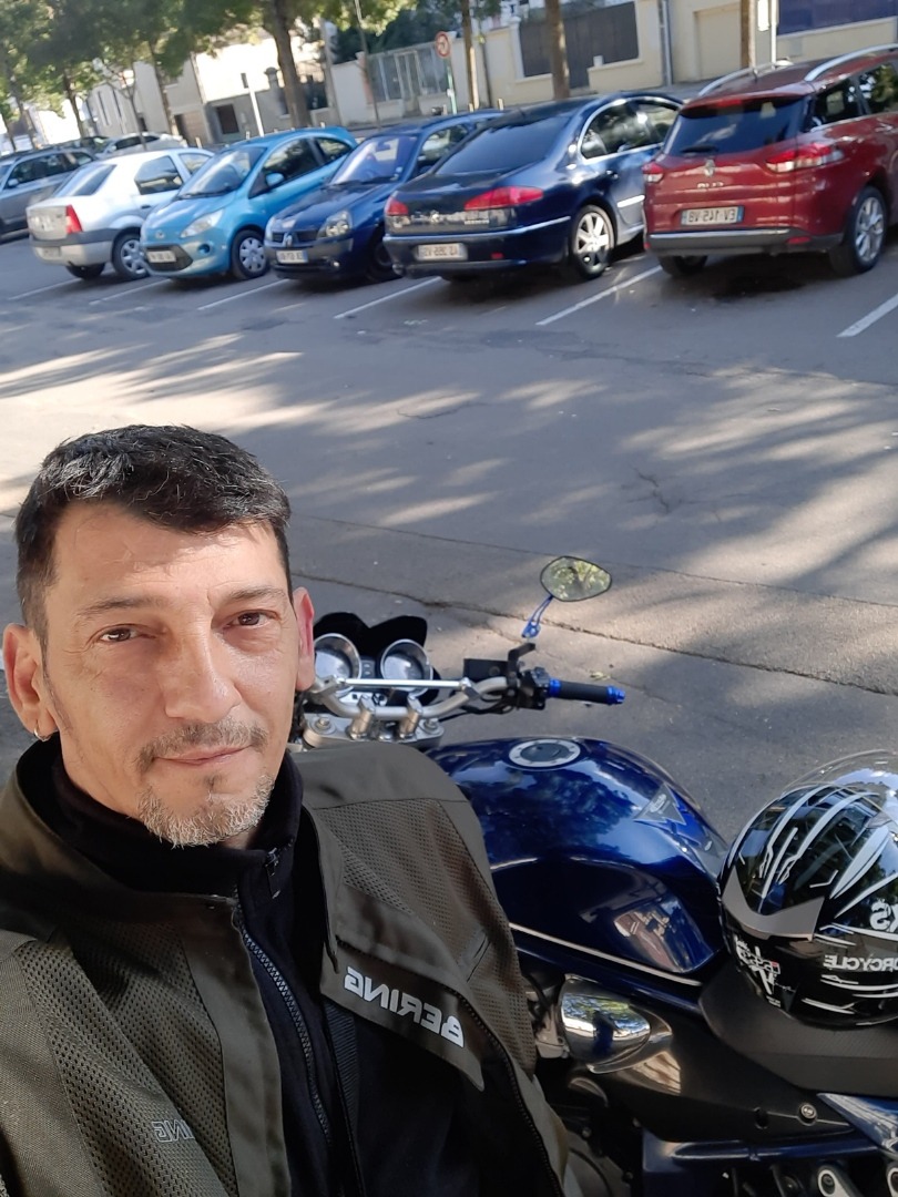 Zdzislaw - Helleville - Manche | Rencontre libertine